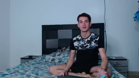 Steven and Daniel online show from March 30, 6:52 pm