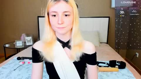 FlexiMona online show from October 11, 10:31 am