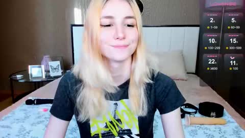 FlexiMona online show from October 17, 9:35 am