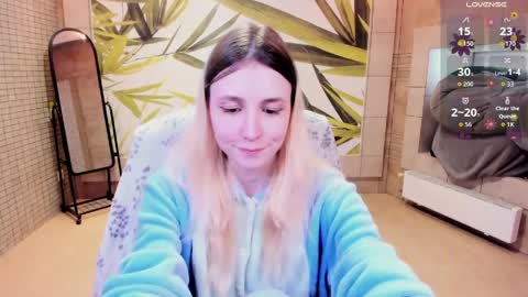 FlexiMona online show from April 4, 9:49 am