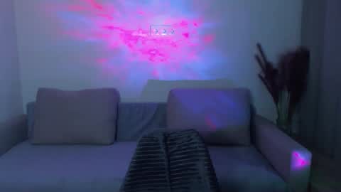 flickafeel online show from September 8, 4:06 pm