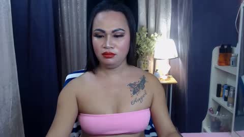 Snapshot of flirtangel93 chatting on March 5, 6:34 pm Angel online show from March 5, 6:34 pm