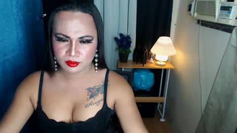 Snapshot of flirtangel93 chatting on February 1, 5:37 pm Angel online show from February 1, 5:37 pm