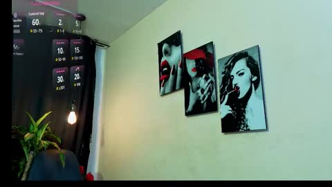 flor_gil online show from November 25, 4:22 am