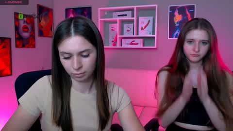 Snapshot of flora_ri chatting on September 19, 8:01 pm just ask me online show from September 19, 8:01 pm