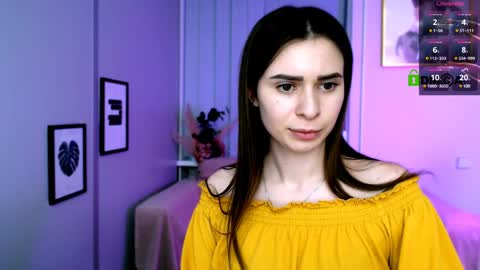 Snapshot of flora_ri chatting on February 5, 1:22 pm just ask me online show from February 5, 1:22 pm