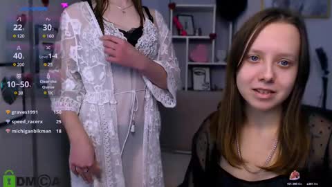 Snapshot of flora_ri chatting on February 21, 4:48 pm just ask me online show from February 21, 4:48 pm