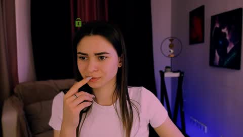 Snapshot of flora_ri chatting on January 29, 11:56 pm just ask me online show from January 29, 11:56 pm