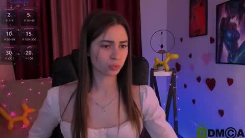 Snapshot of flora_ri chatting on February 14, 9:32 pm just ask me online show from February 14, 9:32 pm