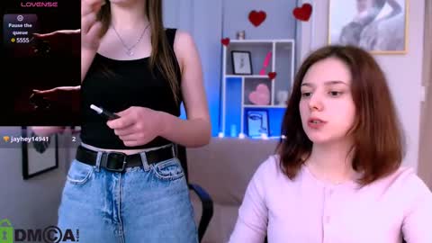 Snapshot of flora_ri chatting on March 3, 1:45 pm just ask me online show from March 3, 1:45 pm