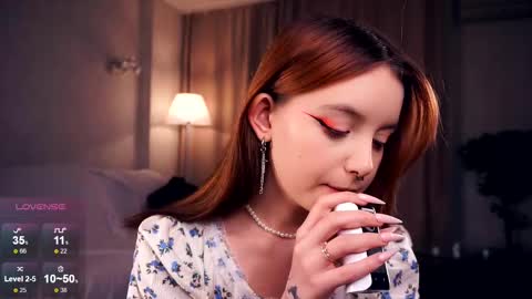 Snapshot of florencewilliam chatting on February 25, 6:44 pm Miranda Day Edanight. online show from February 25, 6:44 pm