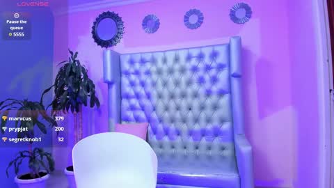 Snapshot of flower_dulce chatting on March 6, 5:11 pm Dulce online show from March 6, 5:11 pm
