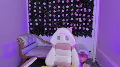 Snapshot of flower_dulce chatting on February 6, 2:26 pm Dulce online show from February 6, 2:26 pm