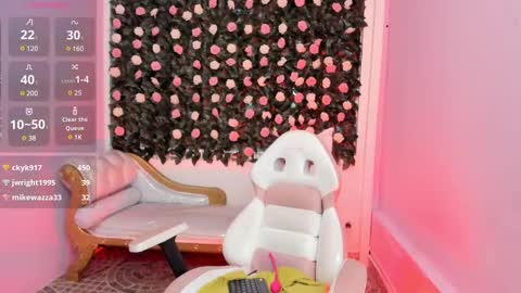 Snapshot of flower_dulce chatting on February 20, 4:58 pm Dulce online show from February 20, 4:58 pm