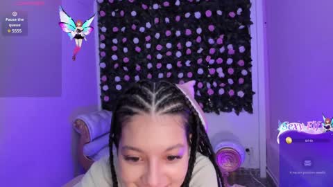 Snapshot of flower_dulce chatting on February 7, 10:50 am Dulce online show from February 7, 10:50 am