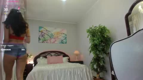 Nicole online show from March 3, 7:32 am