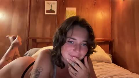 Flowergirl online show from November 21, 4:21 am