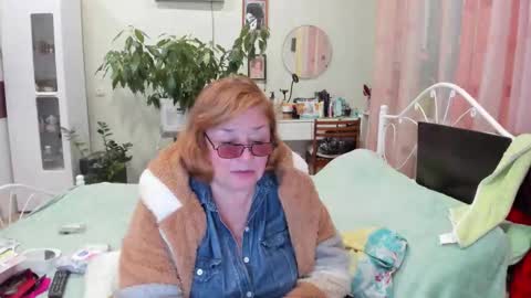 Flowerlower online show from September 30, 6:07 pm