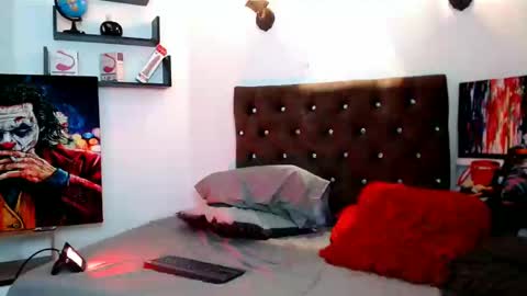 flowers109 online show from February 18, 1:32 am