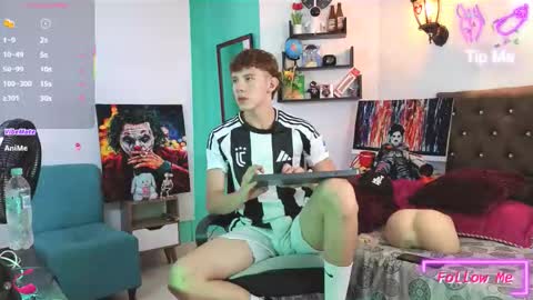 flowers109 online show from October 6, 10:16 pm