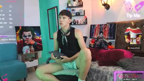 flowers109 online show from October 8, 11:10 pm