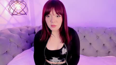 Snapshot of fluffy_bubble21 chatting on January 16, 3:56 am FLUFFY BUBBLE online show from January 16, 3:56 am