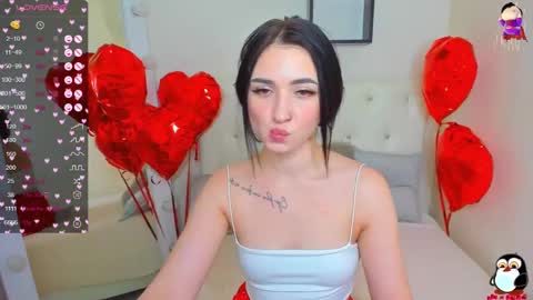 Snapshot of flufyfoxx chatting on February 26, 2:30 am Lina online show from February 26, 2:30 am