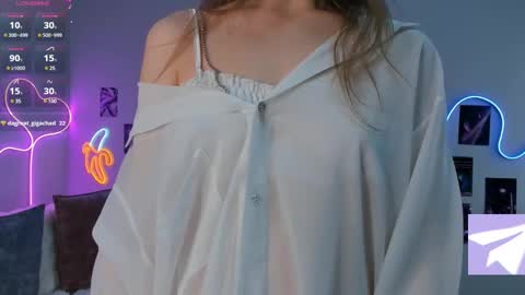 Polly online show from March 10, 7:18 pm