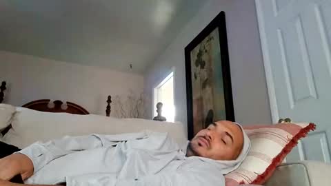 Snapshot of fn389 chatting on December 24, 10:49 pm Frank online show from December 24, 10:49 pm