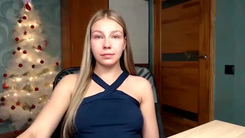 Molli  Ready for any play with you. Hottest show in pvt  Help a student earn big tokens  online show from January 24, 2:07 am