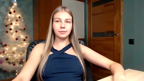 Molli  Ready for any play with you. Hottest show in pvt  Help a student earn big tokens  online show from December 18, 3:15 am