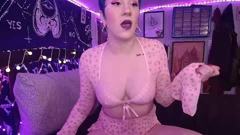 Fonda Dix online show from November 4, 4:03 am