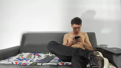 Snapshot of foot_master777 chatting on September 20, 3:20 am foot_master777 online show from September 20, 3:20 am
