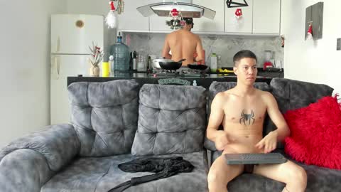PITER ZOWIE NAD JANSER online show from December 18, 5:00 pm