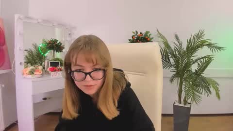Sophia online show from October 18, 6:17 am