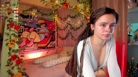 Snapshot of forest_lina chatting on February 3, 2:02 pm online show from February 3, 2:02 pm
