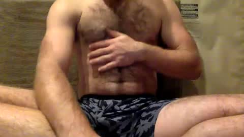 forestdweller22 online show from October 14, 4:37 am