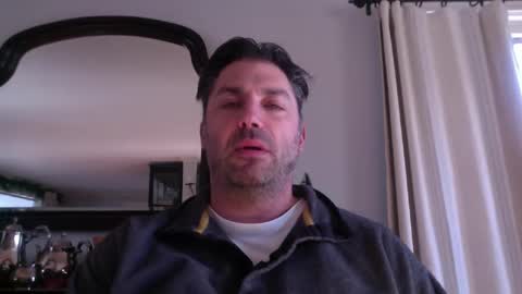 Snapshot of forevergoing chatting on December 23, 3:00 pm forevergoing online show from December 23, 3:00 pm