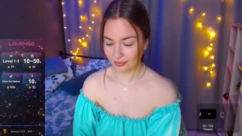 Snapshot of foreversmileme chatting on December 11, 2:41 am Julia online show from December 11, 2:41 am