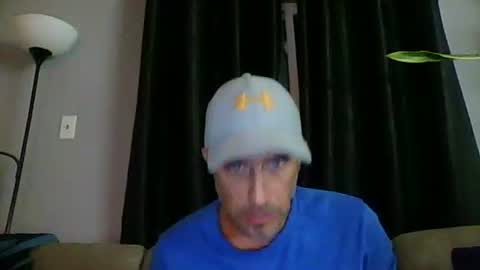 Snapshot of fouraide42 chatting on September 9, 2:22 am fouraide42 online show from September 9, 2:22 am