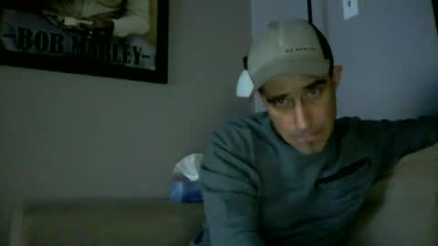Snapshot of fouraide42 chatting on March 9, 5:00 am fouraide42 online show from March 9, 5:00 am