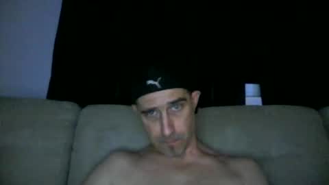 Snapshot of fouraide42 chatting on February 26, 10:16 am fouraide42 online show from February 26, 10:16 am