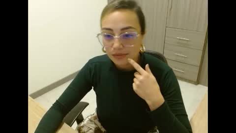 Renata online show from October 28, 2:45 am