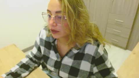 Renata online show from November 5, 2:02 am