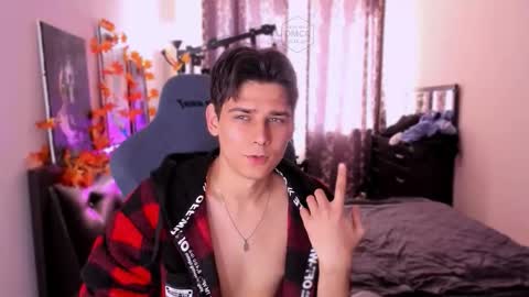 Foxicfu online show from November 8, 4:26 am