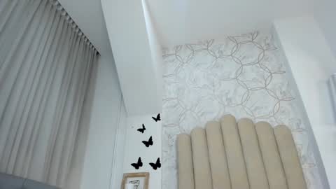 Snapshot of foxy200__ chatting on January 17, 10:56 pm Foxy online show from January 17, 10:56 pm