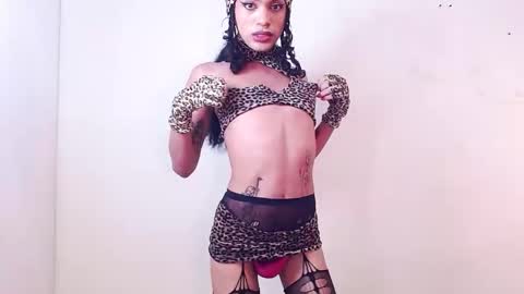 Ella online show from January 19, 4:39 pm