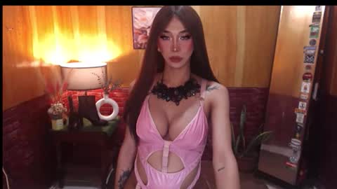 Snapshot of foxy_goddess chatting on September 9, 5:29 am foxy_goddess online show from September 9, 5:29 am