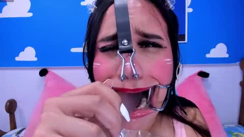 Samy online show from April 16, 9:39 pm