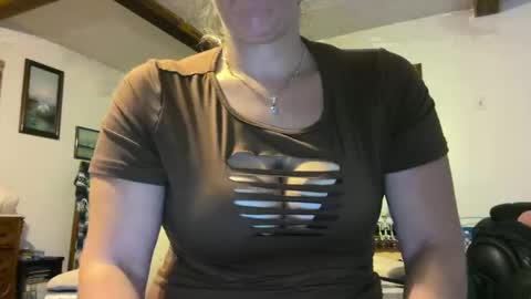 foxyfaye1 online show from October 19, 4:06 am